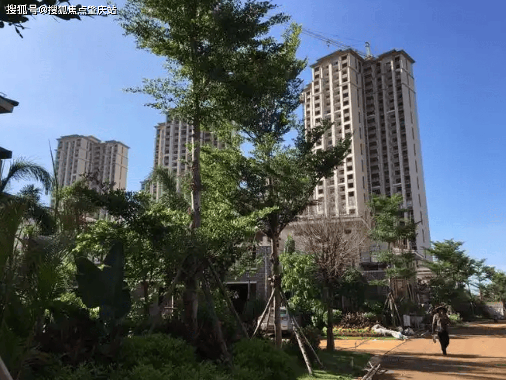 营销中心售楼处电话 户型 房价 值得投资吗？AG真人游戏平台澄迈老城鲁能海蓝福源物业地址(图2)